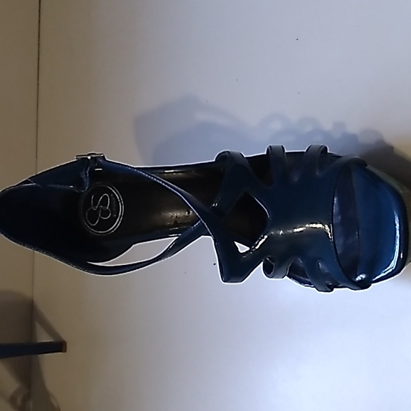 JS by Jessica Simpson, 6inch heels, in Teal and Black Leather, Great Con… - Picture 8 of 9